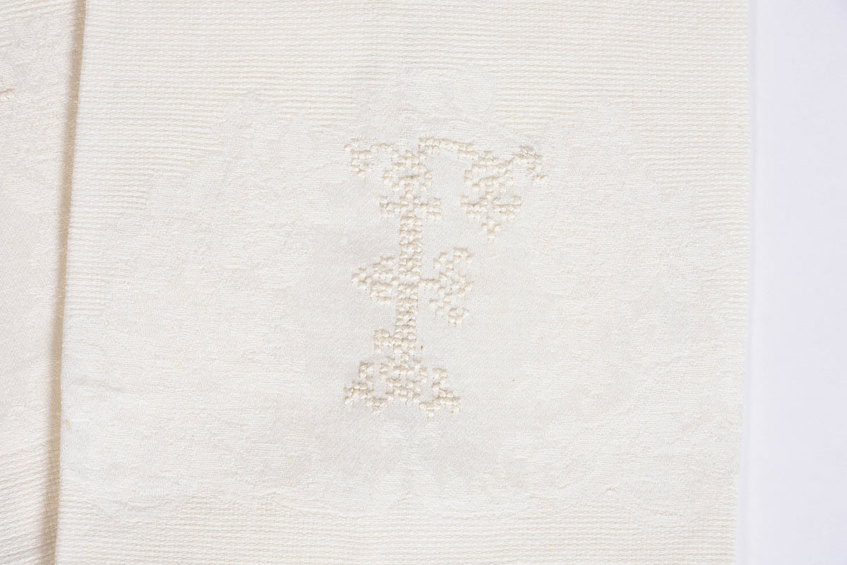 Set of 2 Monogram Guest Towels